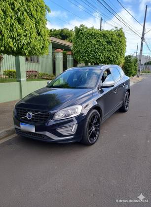 VOLVO XC60 2.0 T5 R DESIGN TURBO GASOLINA 4P AUTOMÁTICO